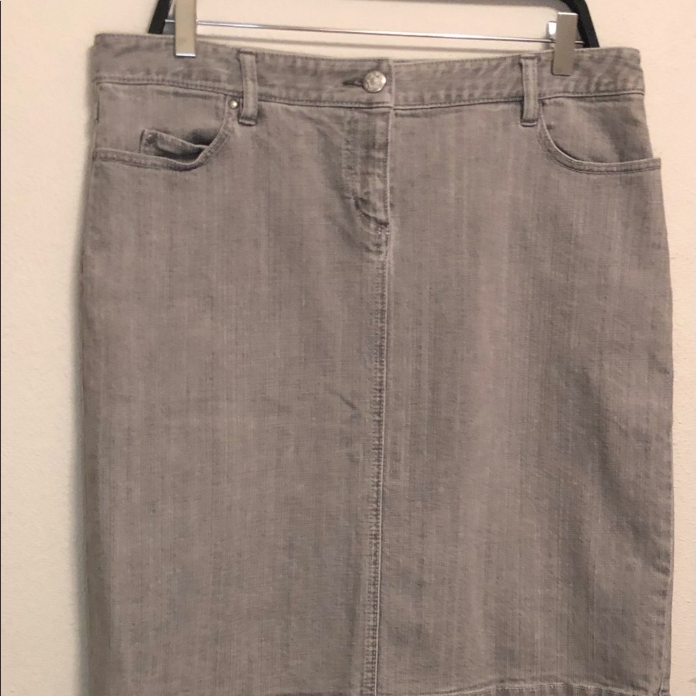 VGUC Vintage CAbi grey denim skirt